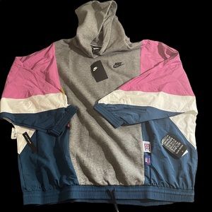 brand new Nike loose fit sweatshirt